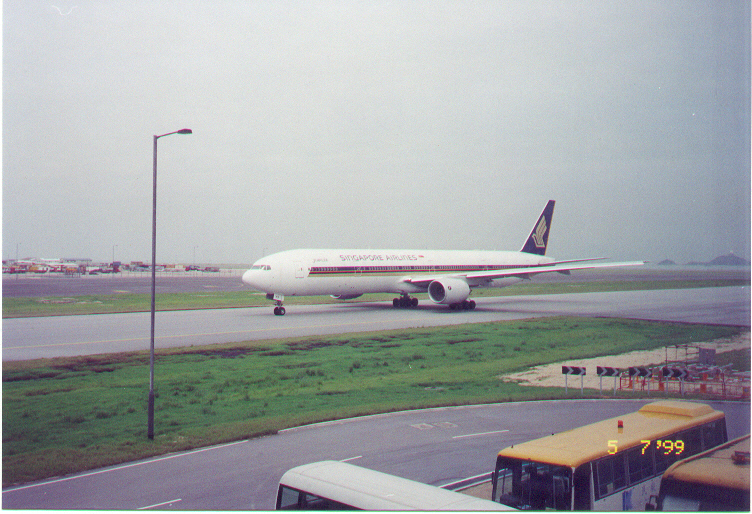 SQ_9V-SYB.jpg (487858 bytes)
